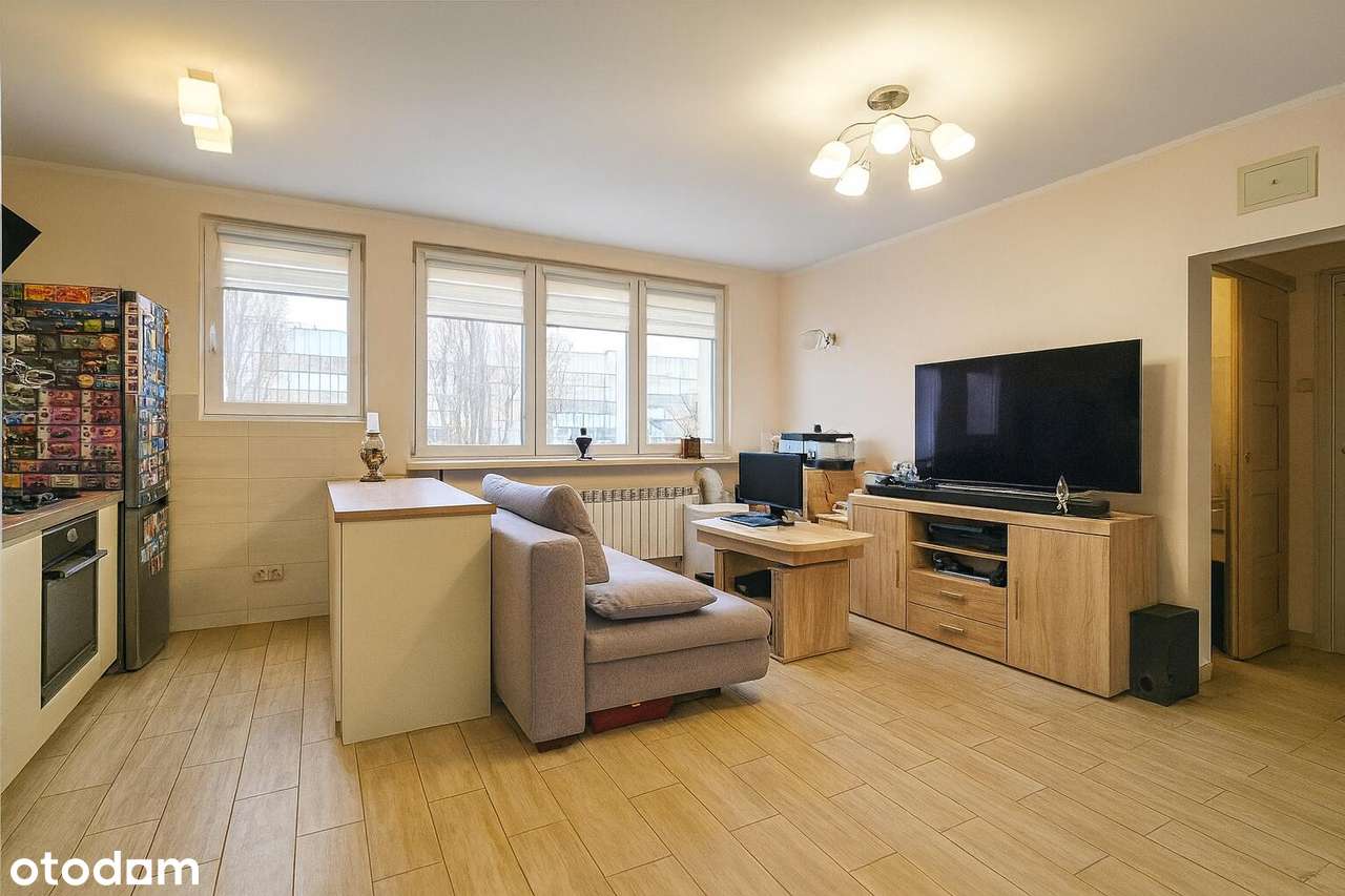 Jasne 2 pok z loggią i oknami w kuchni i łazience ,Grochów - Pełny obrazek: 4/8