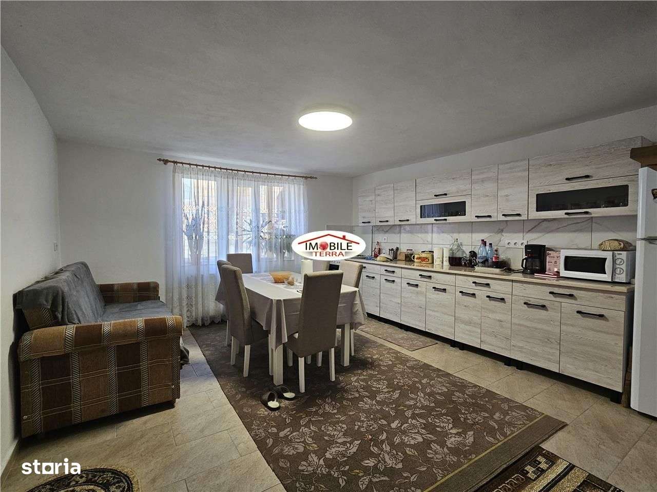 Casa de vanzare in Sura Mare-13