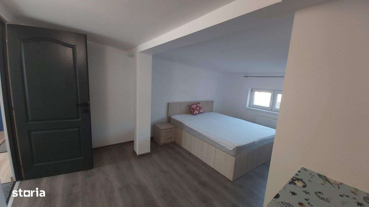 Camera pentru fata linistita – studenta sau salariata - Imagine principală: 4/15