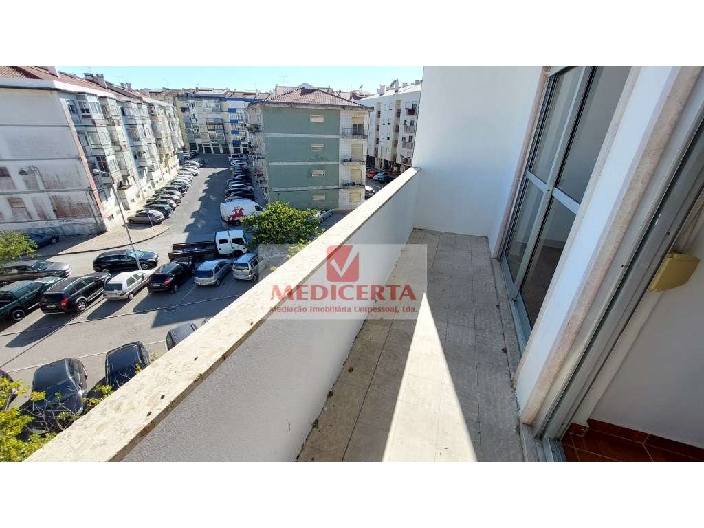 T2 - Mem Martins - Grande imagem: 5/19