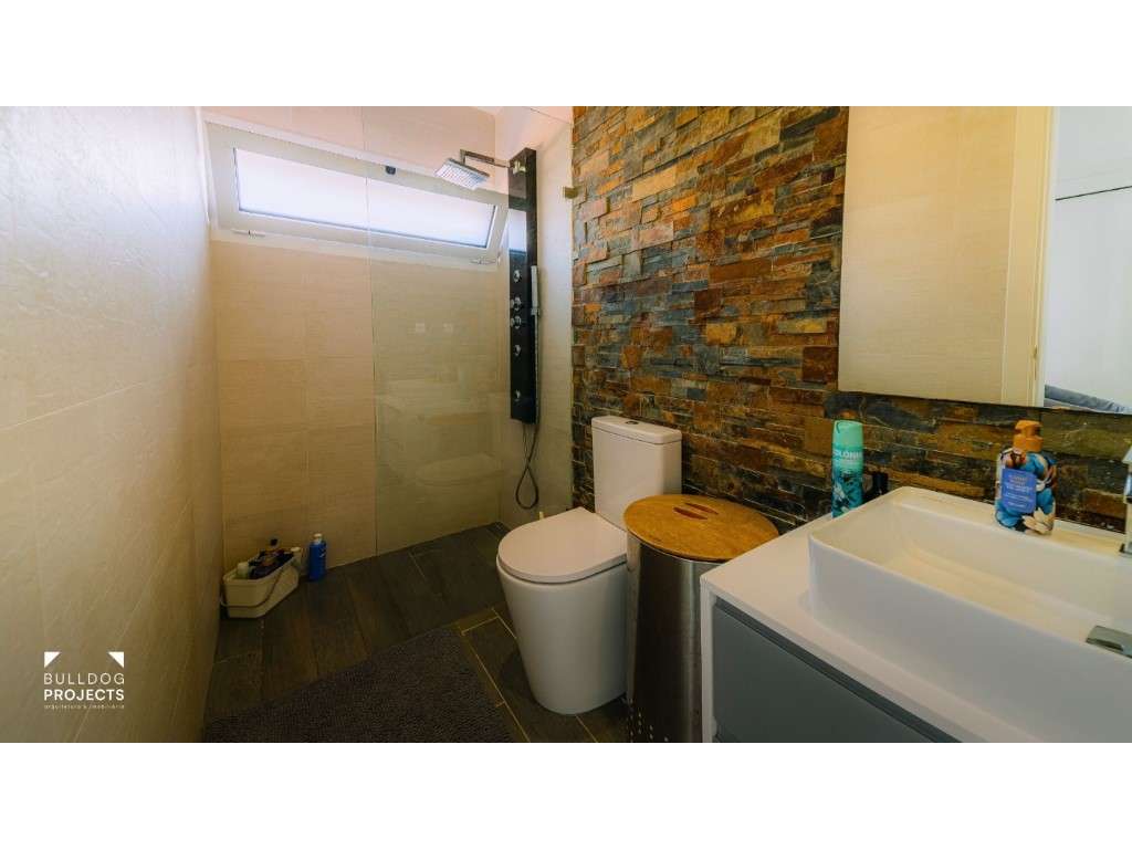 Moradia Isolada T4 Triplex Venda Coimbra-17