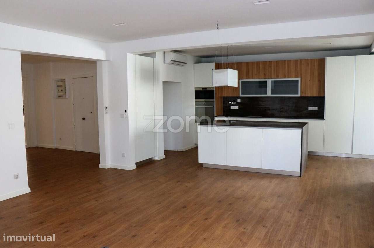 Apartamento T3 com uma Suite a 599.000€-10