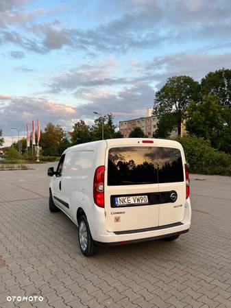 Opel COMBO - 4