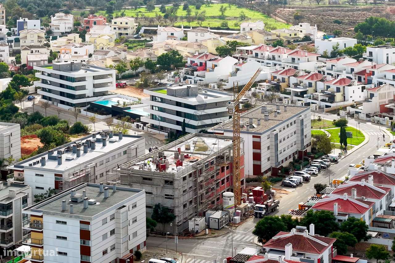 Apartamentos T2 e T3 com estacionamento Novos para venda em Portimão - Grande imagem: 3/24