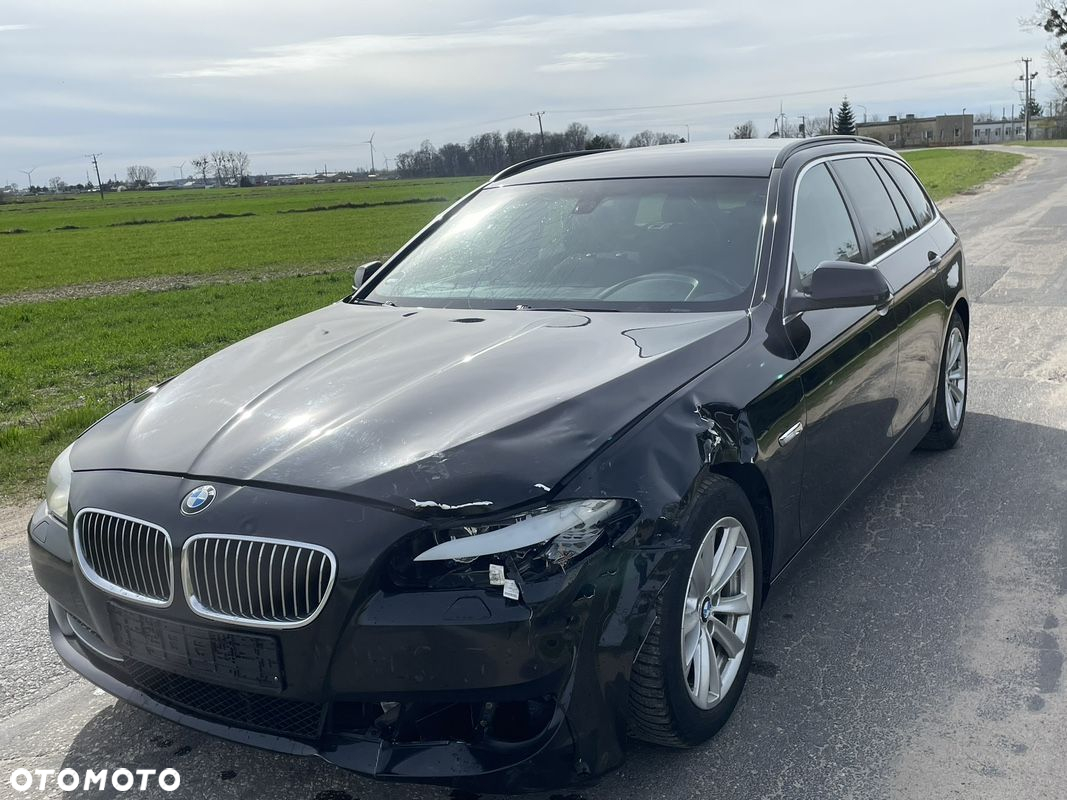 BMW Seria 5 520d Touring - 5