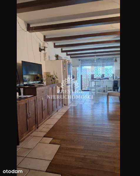 Wygodne mieszkanie z ogródkiem-0