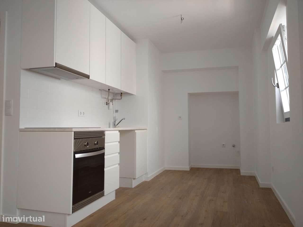 APARTAMENTO T1 NA RUA POSSIDÓNIO DA SILVA - Grande imagem: 5/13