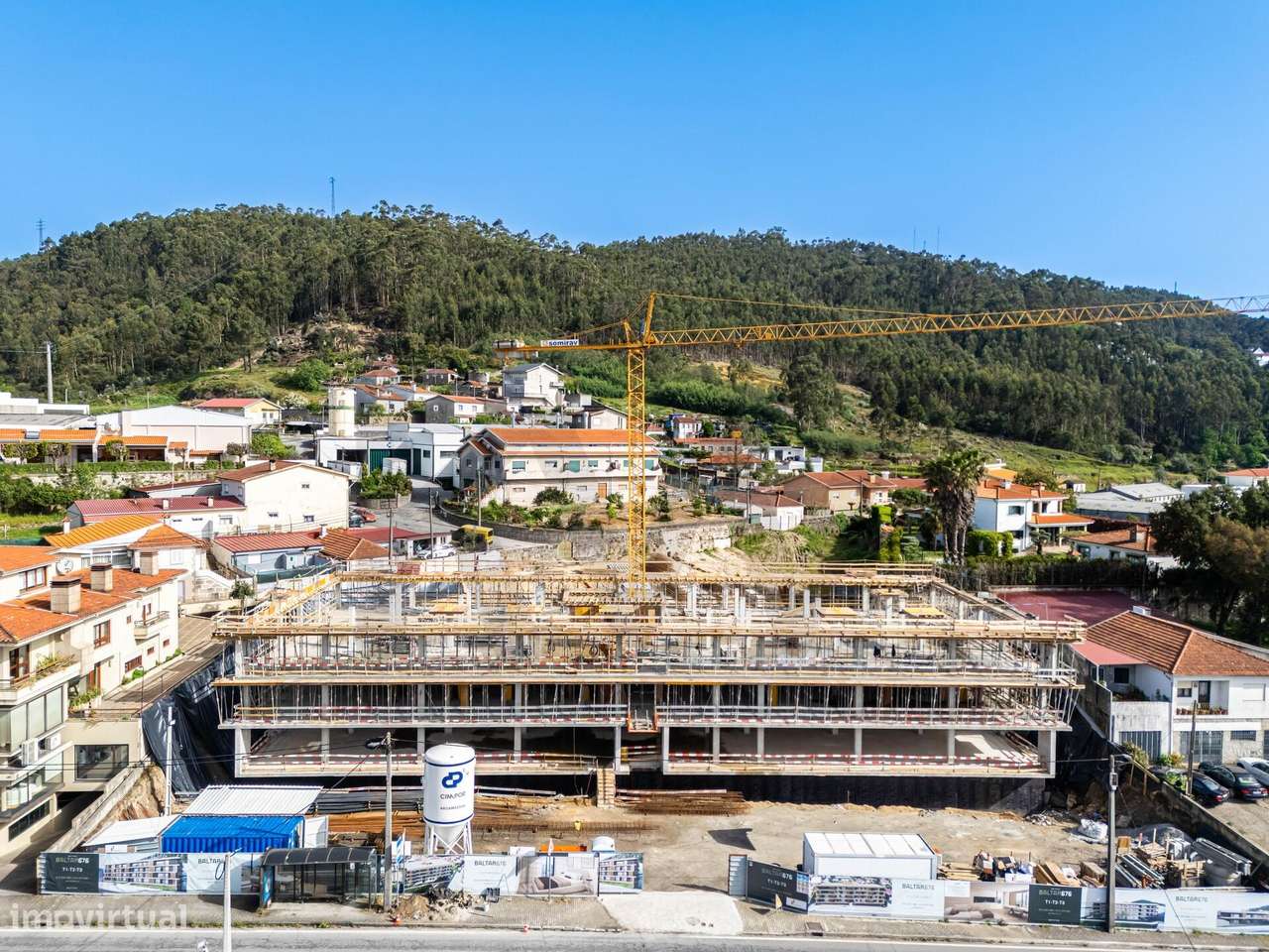 Apartamento T3 inserido no empreendimento Baltar 676, em Baltar – Pare-18