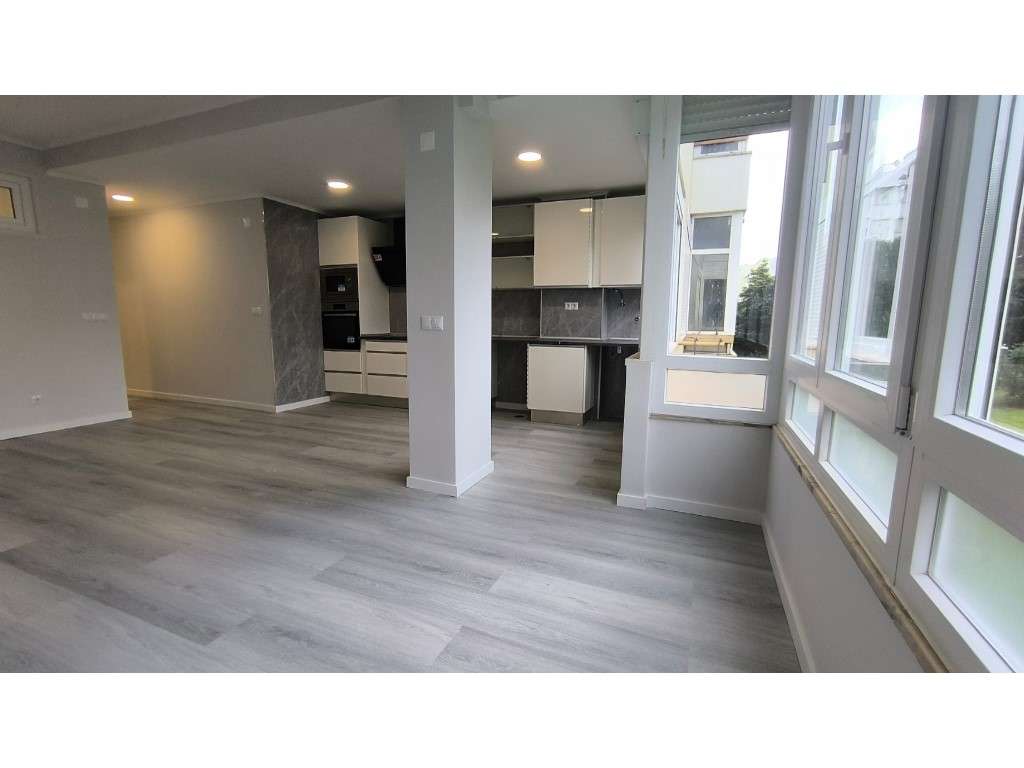 Apartamento T2 Totalmente Remodelado em Oeiras - Grande imagem: 3/33