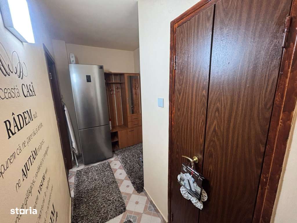 Apartament cu 2 camere de vânzare – Bulevardul București, zona cen-5