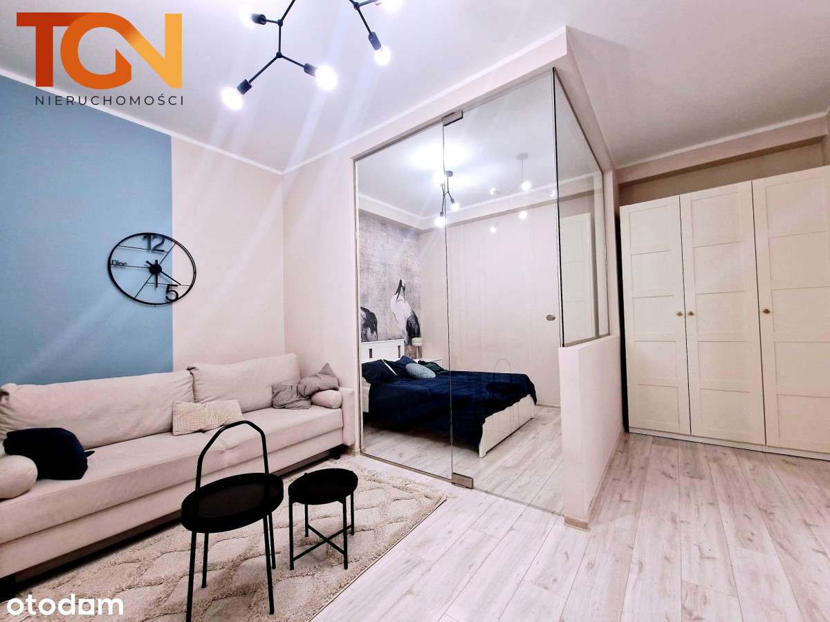 Kawalerka z odrębną sypialnią w centrum - Pełny obrazek: 1/15