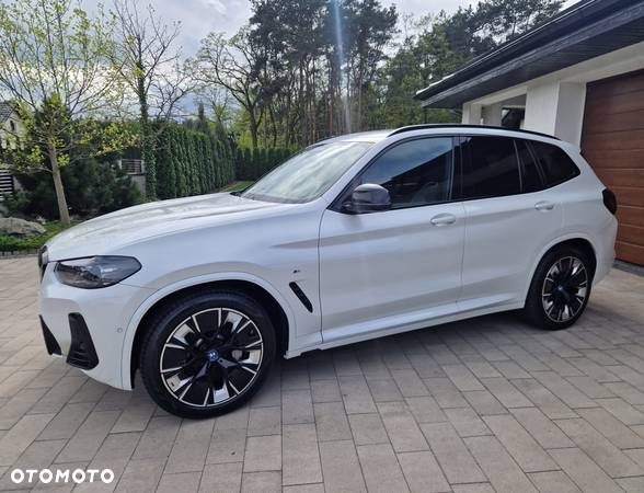 BMW iX3 Impressive - 1