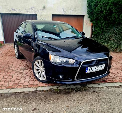 Mitsubishi Lancer 1.8 Inform - 1