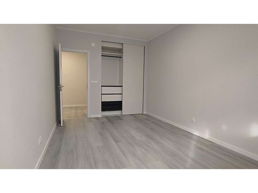 Apartamento T2 Totalmente Remodelado em Oeiras - Grande imagem: 2/33