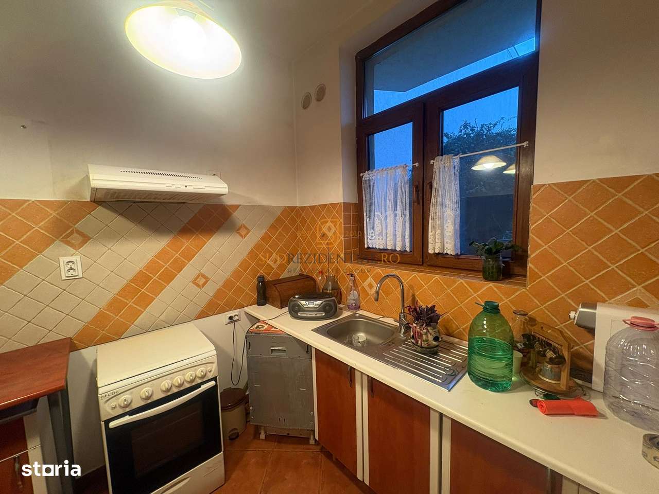 Casa individuală, 176mp, 5 camere, acces metrou C. Brancoveanu - Imagine principală: 4/19