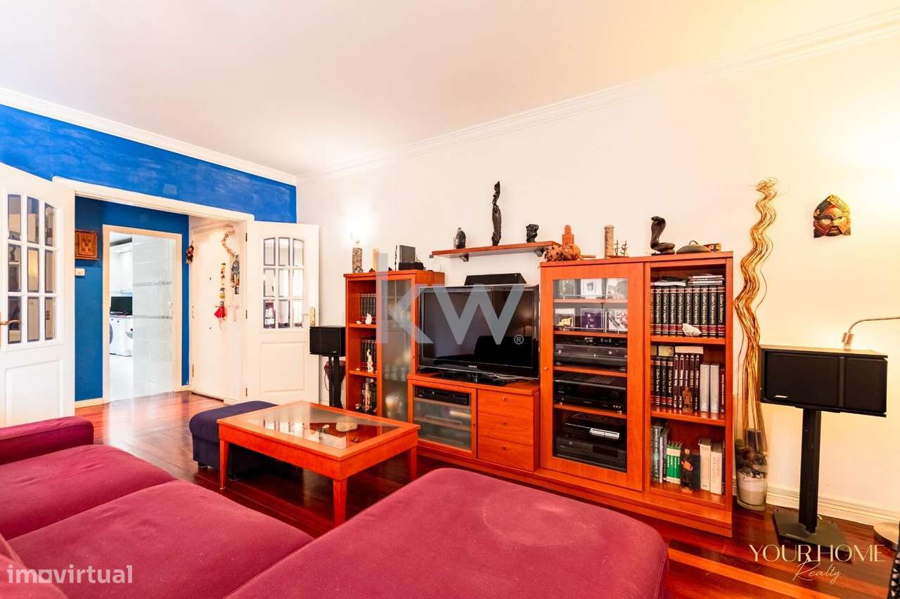 Espaçoso Apartamento T1, com  amplo terraço e garagem, em localização - Grande imagem: 5/19