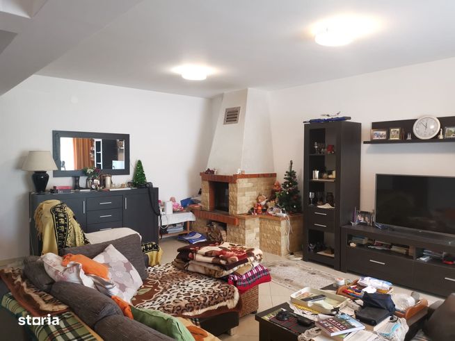 Vila P+E, Bascov/Valea Ursului, teren 1017mp, partial mobilata-6