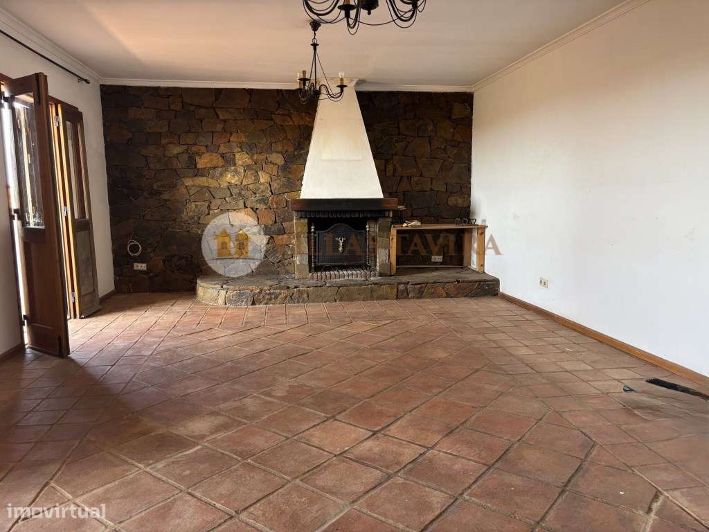 Moradia de estilo tradicional- Charme, vistas sob a Serra e Mar-16