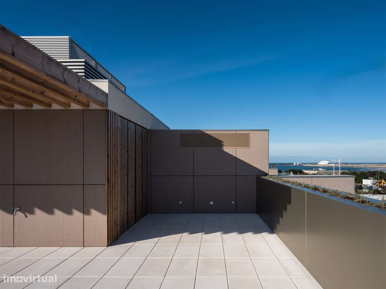 T4+1 Triplex c/ piscina junto à praia na Foz do Douro-6