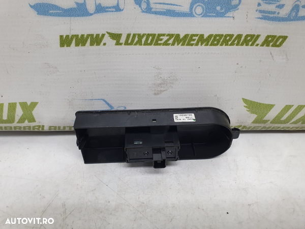 Buton geam dreapta fata 13228709 Opel Zafira B - 2