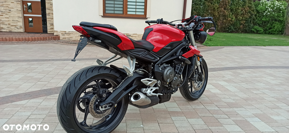 Triumph Street Triple - 7