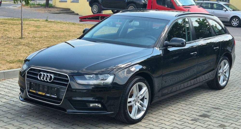 Audi A4 B8 (2007-2015) 2.0 TDI DPF Ambition 2012