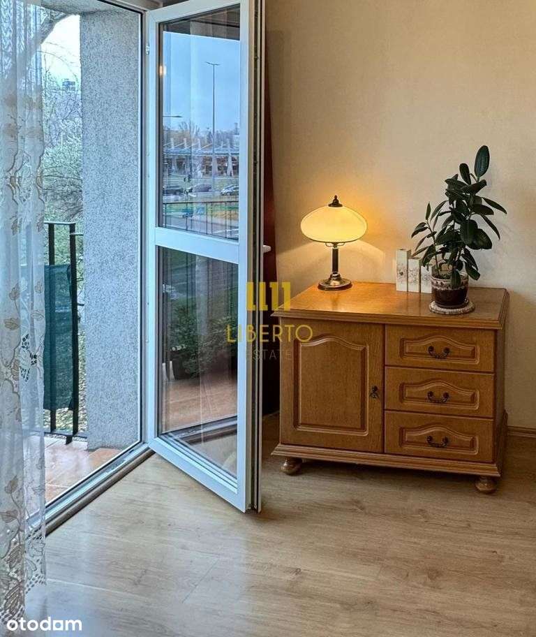 2 pok, balkon, Metro Młociny-3