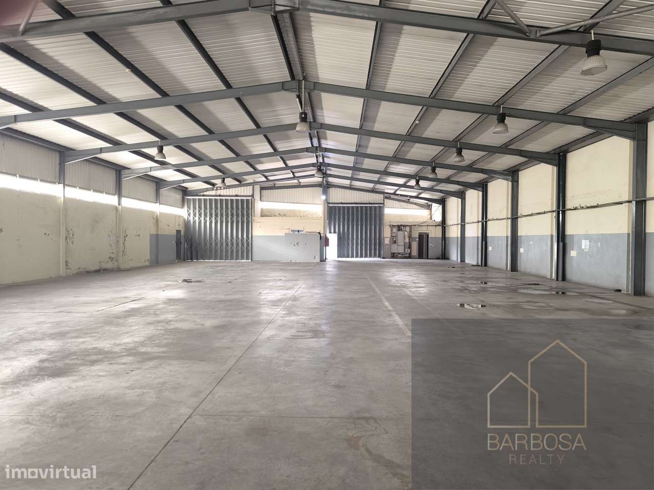 Armazém c/ 770m2 cobertos + logradouro c/ 780m2 + 100 kVA + Industrial - Grande imagem: 4/23