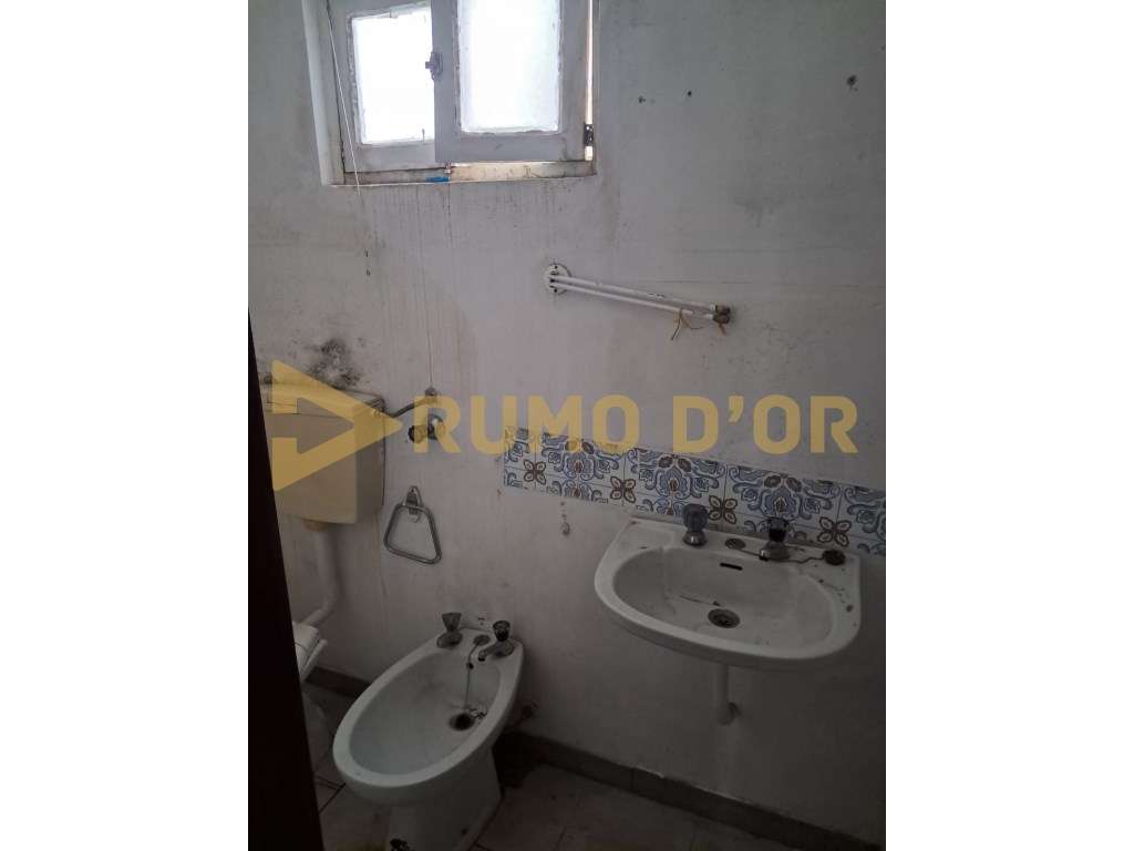 T2 com logradouro para remodelar- Zona GNR-13