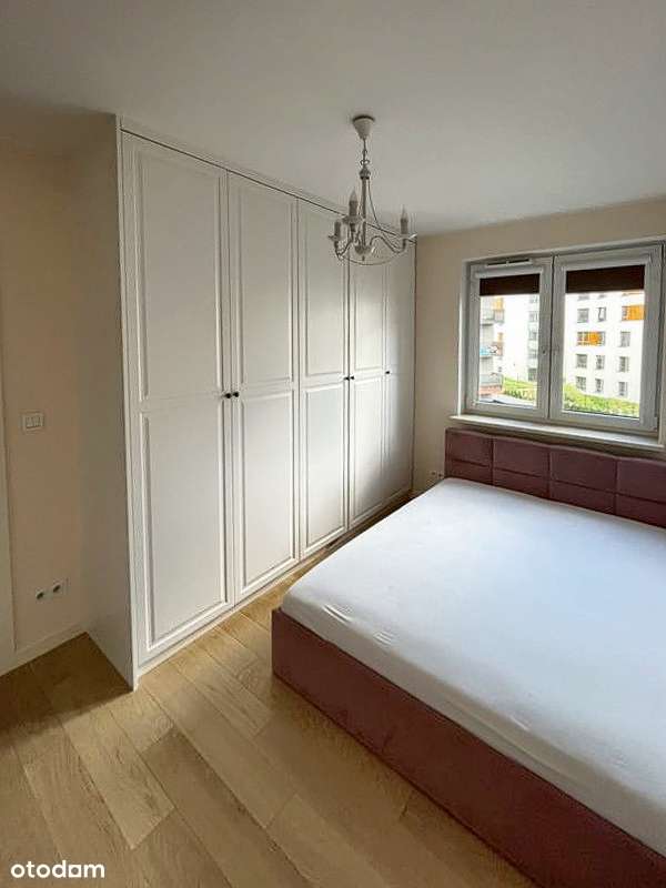 2-pokojowe mieszkanie z 2 garażami i komórką | Praga Południe - Pełny obrazek: 5/8