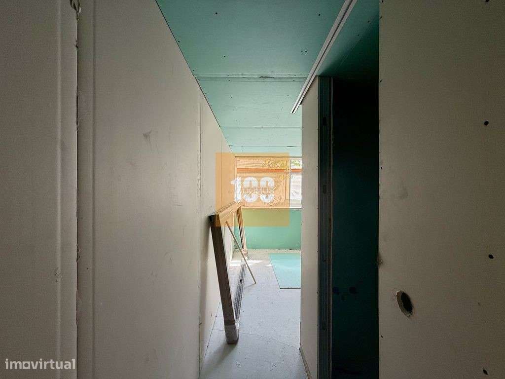 Apartamento T4 novo nas Antas-28