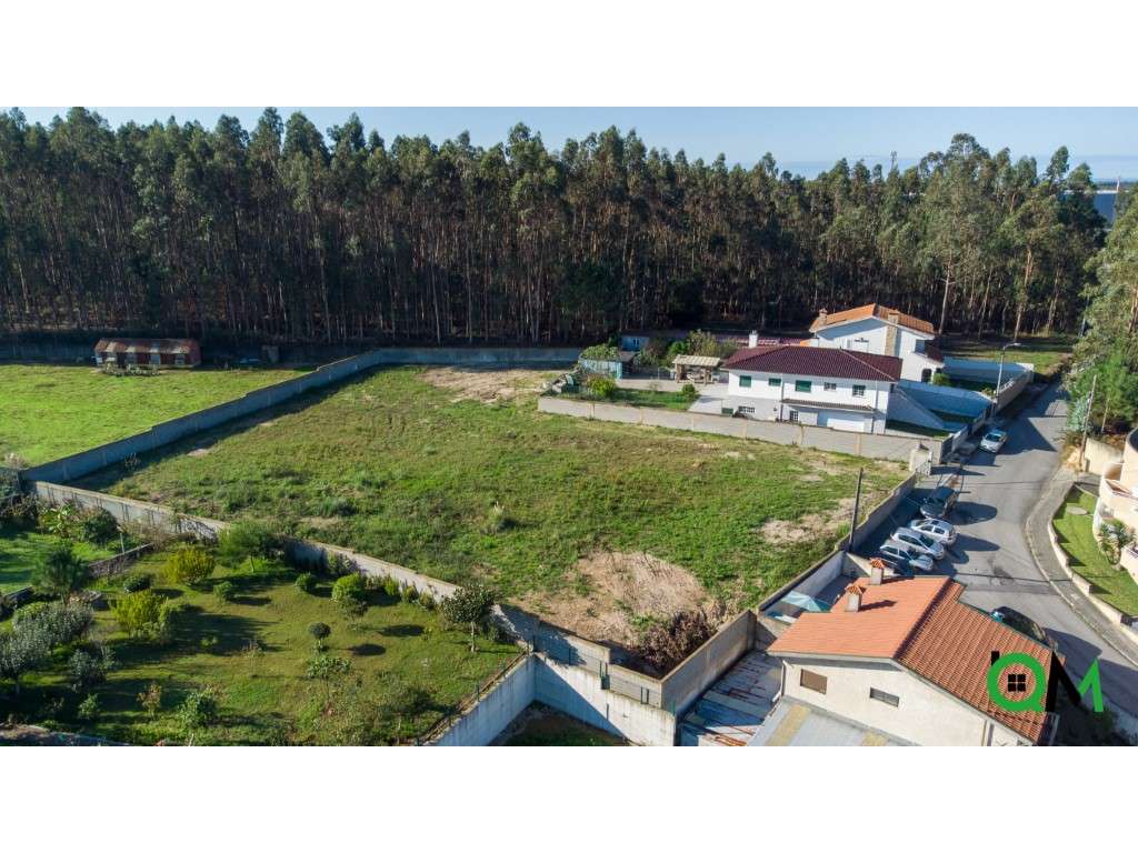 Terreno de 3200m² com projeto aprovado para moradia e anexos em São... - Grande imagem: 2/41