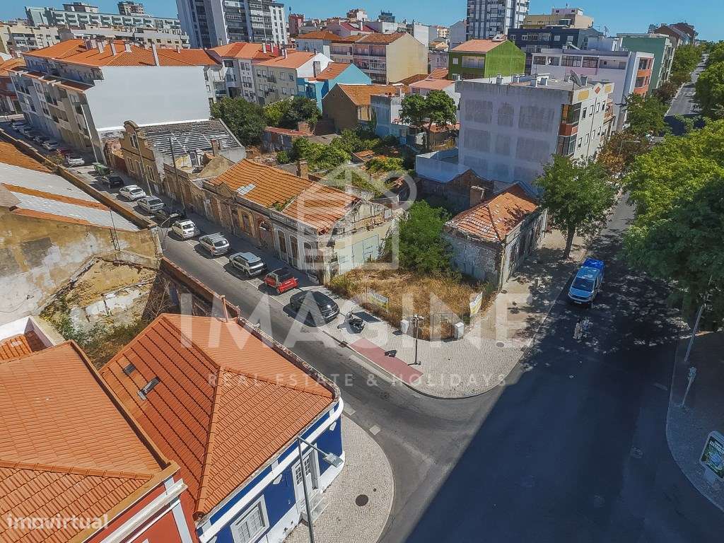 Conjunto de moradias para demolir/reconstruir com 552,40 m² - junto...-3