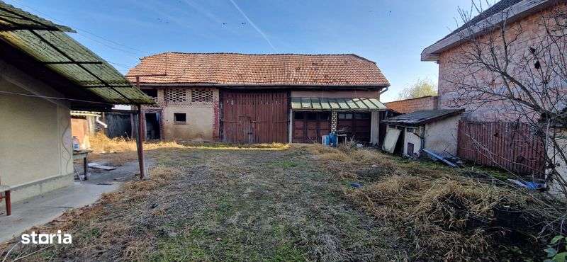 Casa + teren 1700mp Nazna, strada principala. 
Detalii la telefon! - Imagine principală: 5/8