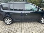 Volkswagen Touran - 4