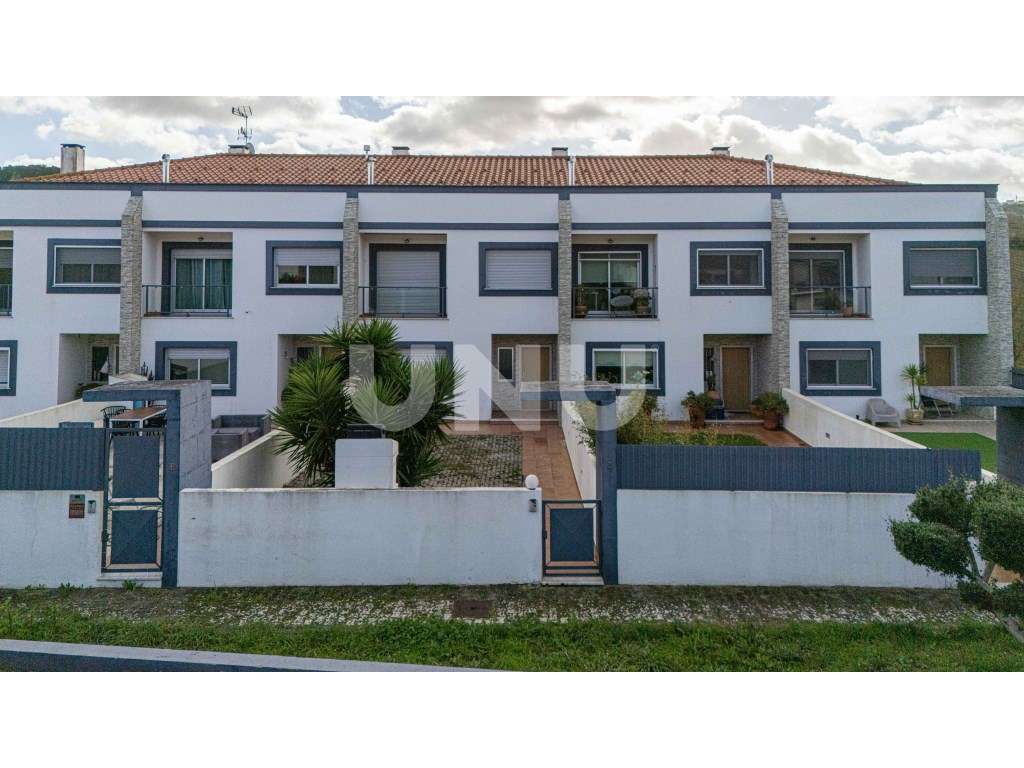 Moradia T3, inserida em condomínio privado, na Carnota, Alenquer!-35