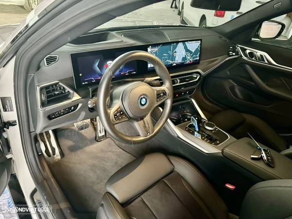 BMW i4 eDrive40 Desportiva M - 10