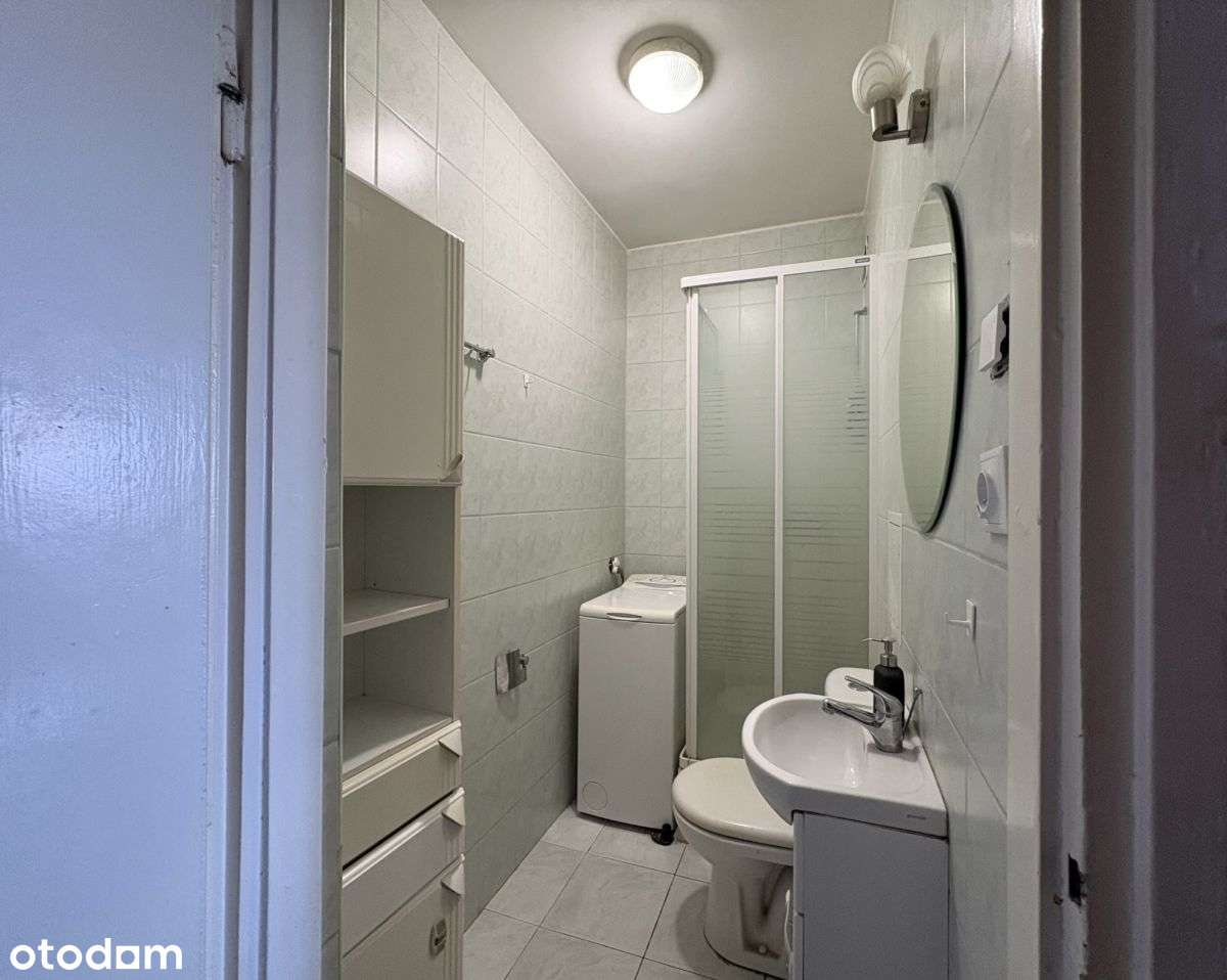 Przestronna kawalerka na Żoliborzu-1