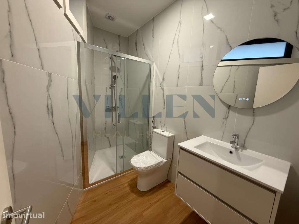 Apartamento T2 com Entrada Privativa e Garagem na Maia-15