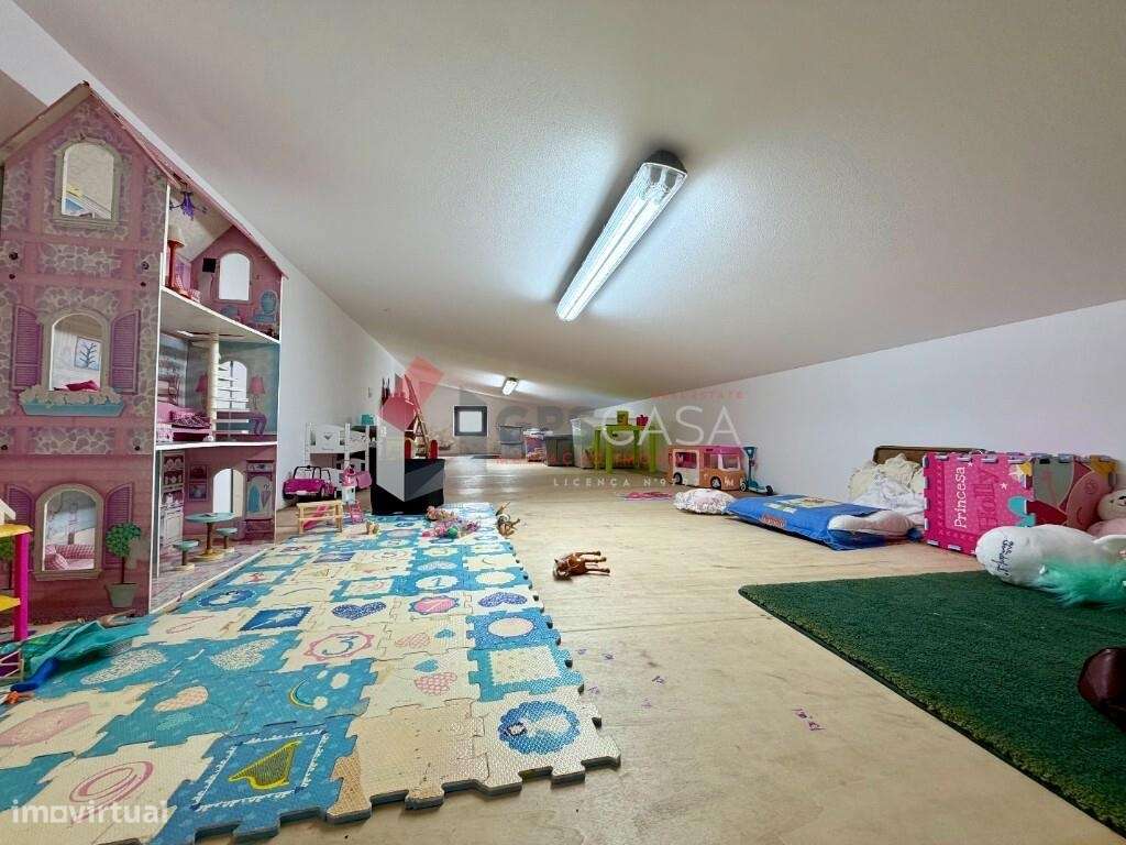 Moradia T3 de arquitetura moderna com excelentes áreas!-43