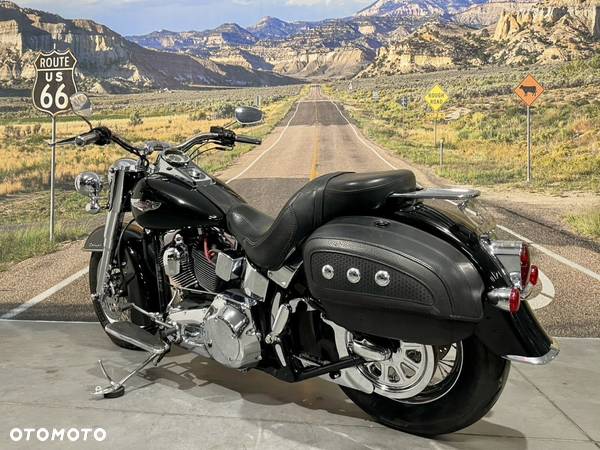 Harley-Davidson Softail Deluxe - 6