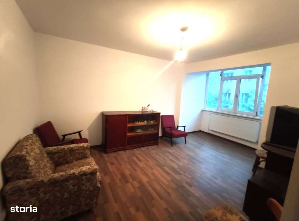 Apartament 2 camere complet renovat, etaj 1 zona Sud - Imagine principală: 1/8