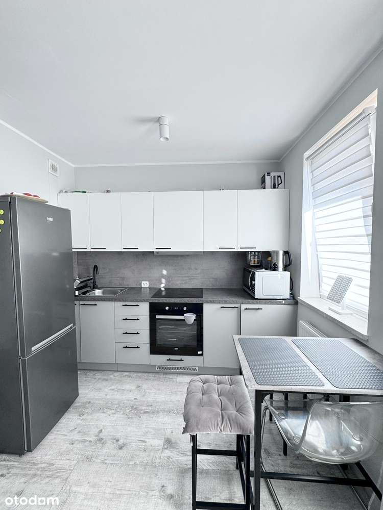 PRZYTULNA KAWALERKA NA OSIEDLU GÓRCZYN Z ODDZIELONĄ STREFĄ POKOJOWĄ-6