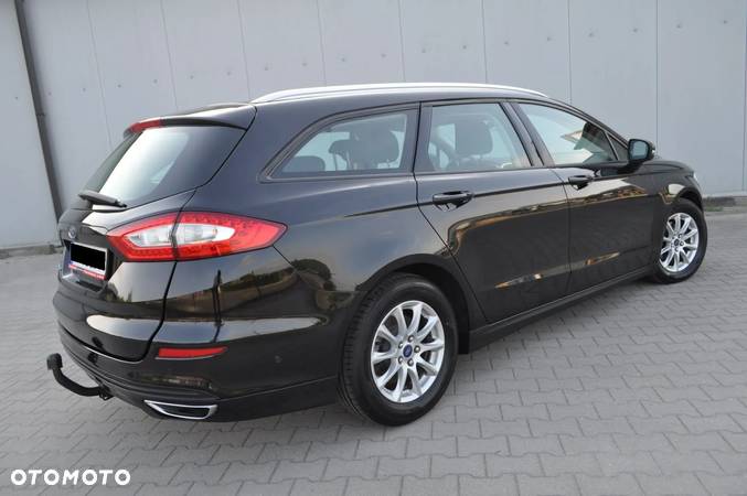 Ford Mondeo - 32