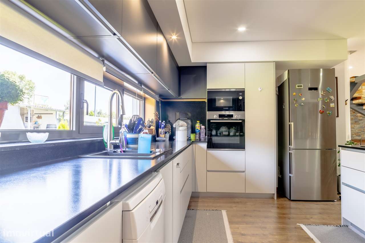 Moradia T4 Venda em Rio Mau,Penafiel-23