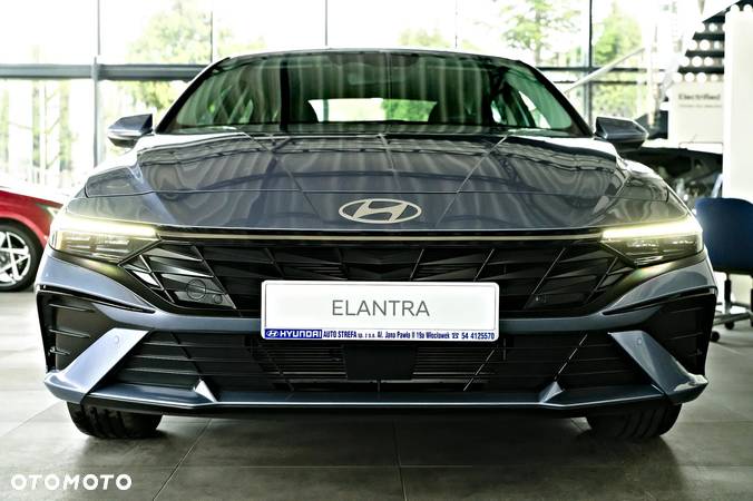 Hyundai Elantra 1.6 Smart - 2