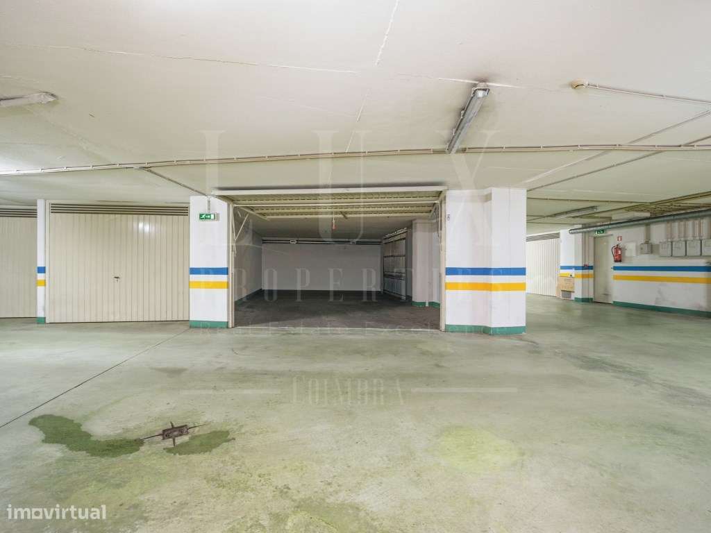 Garagem | Santo António dos Olivais - Grande imagem: 3/10