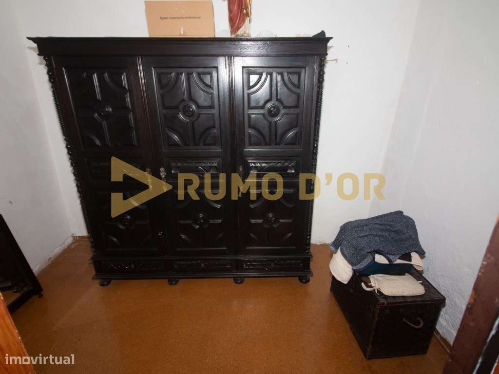 Moradia T3 +1 com Excelente Espaço e Tradição no Tojal - Alenquer-24