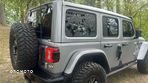 Jeep Wrangler - 2