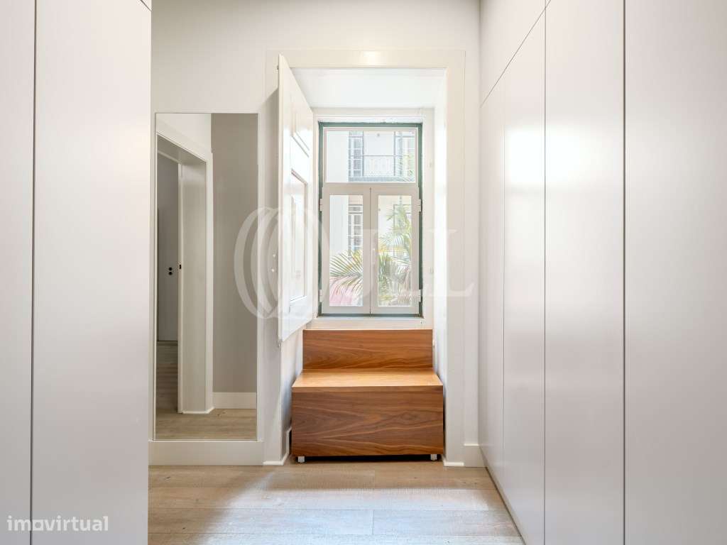 Apartamento T2+2 , renovado, em Alfama, Lisboa-19